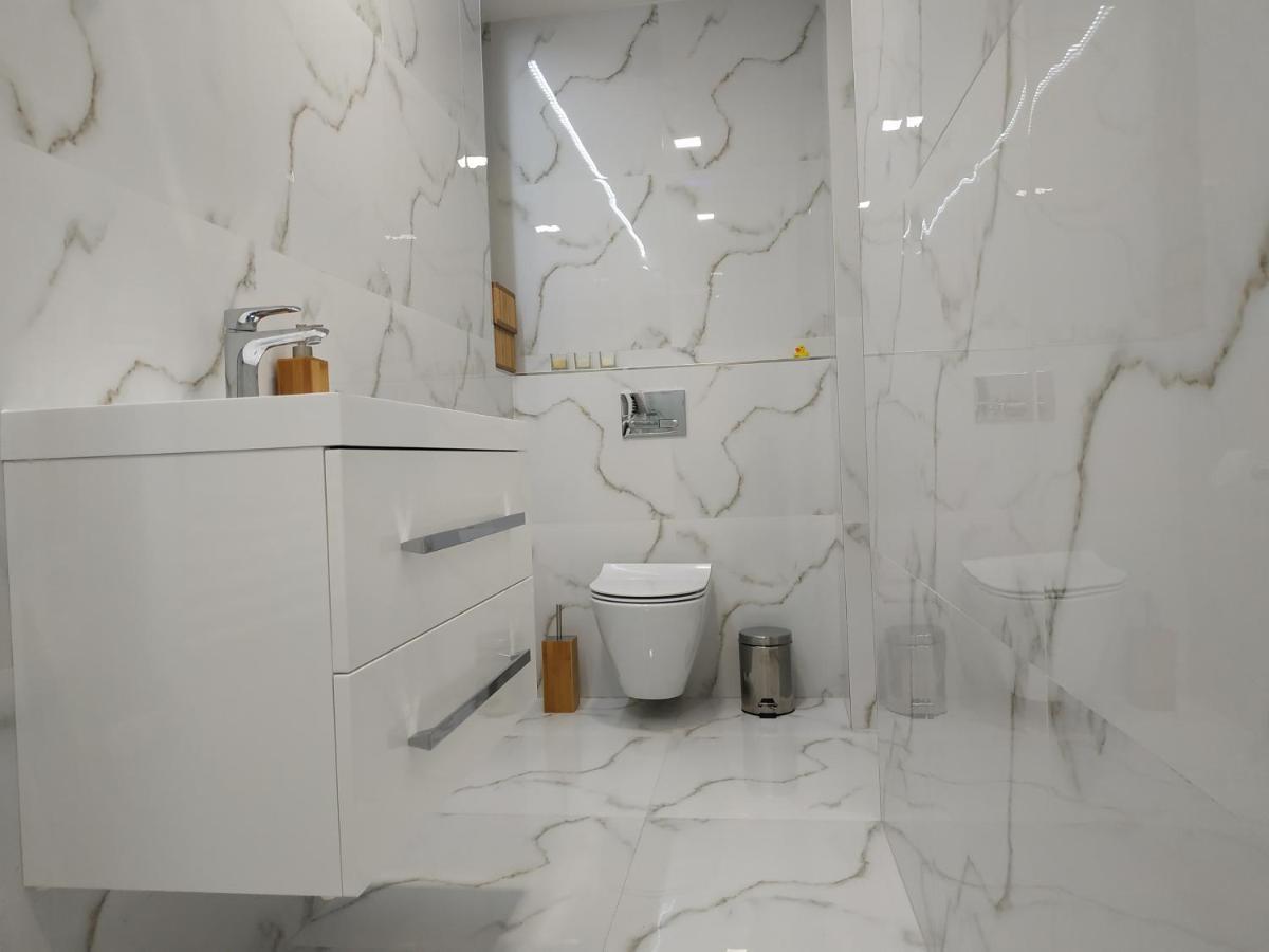 Slnecny Apartmanovy Dom Oslany Exterior foto