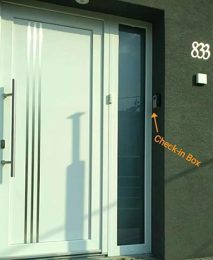 Slnecny Apartmanovy Dom Oslany Exterior foto