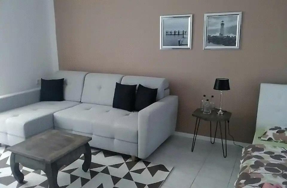 Slnecny Apartmanovy Dom Oslany Exterior foto